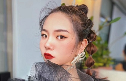 勺子在化妆时有多大作用_沈阳化妆学校