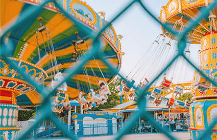 拍摄游乐场的四种创意技法_沈阳摄影学校